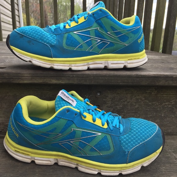 neon yellow womens running shoes